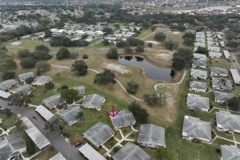 Condo in Sun City Center, Florida, 2 bedrooms  № 1535824 - photo 30