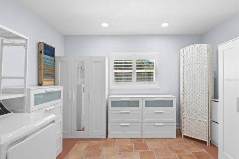 House in Palm Harbor, Florida 3 bedrooms, 174.19 sq.m. № 2209620 - photo 21