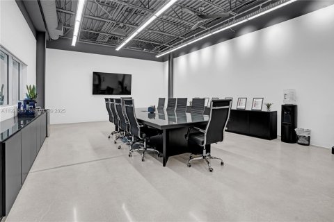 Propiedad comercial en venta en St. Lucie, Florida № 2062157 - foto 14