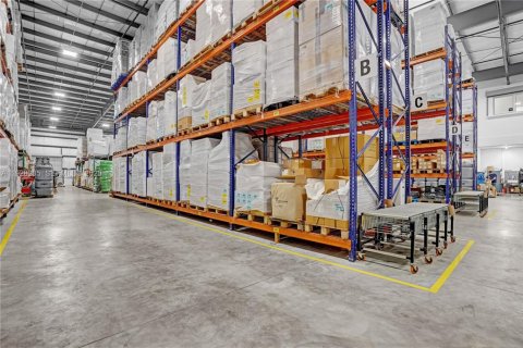 Propiedad comercial en venta en St. Lucie, Florida № 2062157 - foto 19