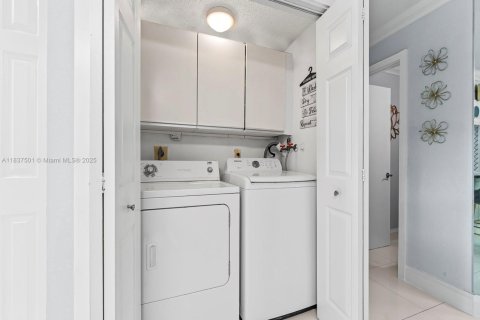 Touwnhouse à vendre à Coral Springs, Floride: 3 chambres, 120.77 m2 № 1936031 - photo 15