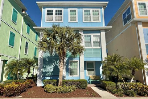 Casa en venta en Kissimmee, Florida, 4 dormitorios, 206.43 m2 № 1512241 - foto 1