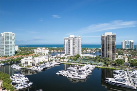 Copropriété à louer à Aventura, Floride: 2 chambres, 109.62 m2 № 1875503 - photo 1
