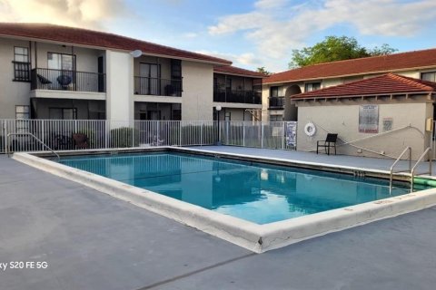 Copropriété à vendre à Coral Springs, Floride: 2 chambres, 74.32 m2 № 2245420 - photo 16