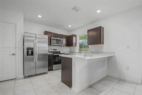 Touwnhouse à vendre à Florida City, Floride: 3 chambres, 140.47 m2 № 2046351 - photo 22