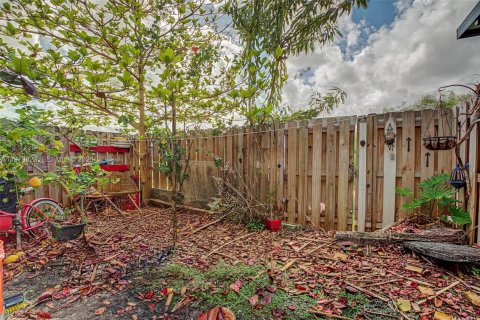 Touwnhouse à vendre à Florida City, Floride: 3 chambres, 140.47 m2 № 2046351 - photo 10