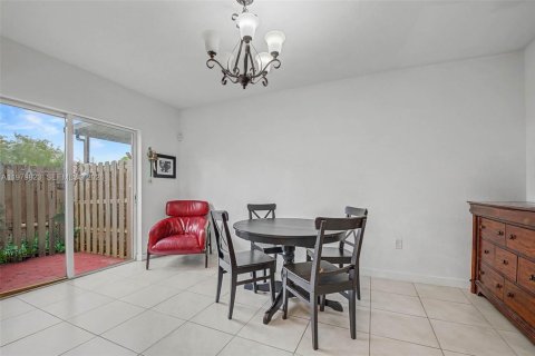 Touwnhouse à vendre à Florida City, Floride: 3 chambres, 140.47 m2 № 2046351 - photo 23