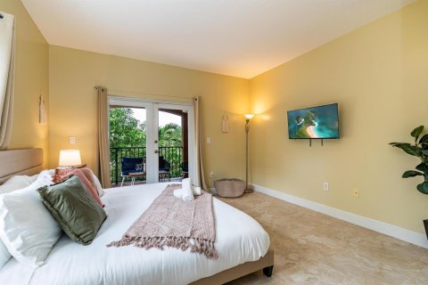 Adosado en venta en Fort Lauderdale, Florida, 5 dormitorios, 286.98 m2 № 2250682 - foto 29