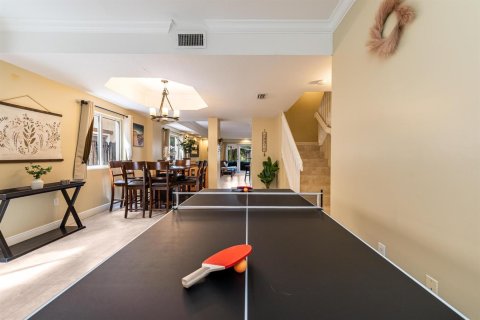 Adosado en venta en Fort Lauderdale, Florida, 5 dormitorios, 286.98 m2 № 2250682 - foto 12