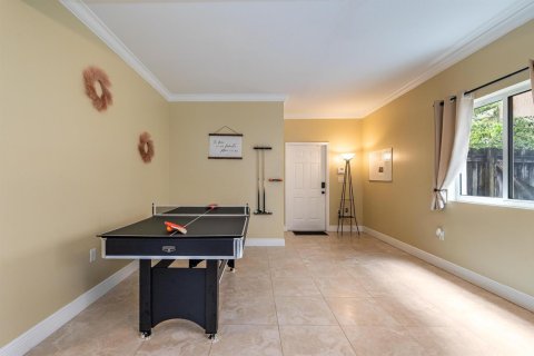 Adosado en venta en Fort Lauderdale, Florida, 5 dormitorios, 286.98 m2 № 2250682 - foto 8