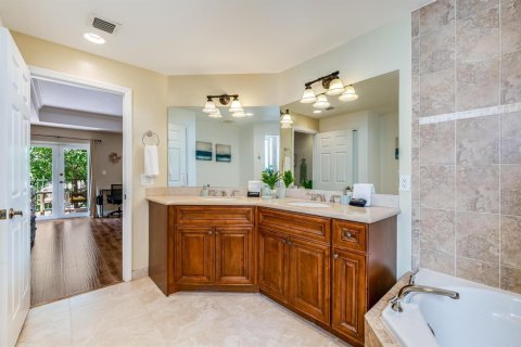 Adosado en venta en Fort Lauderdale, Florida, 5 dormitorios, 286.98 m2 № 2250682 - foto 15