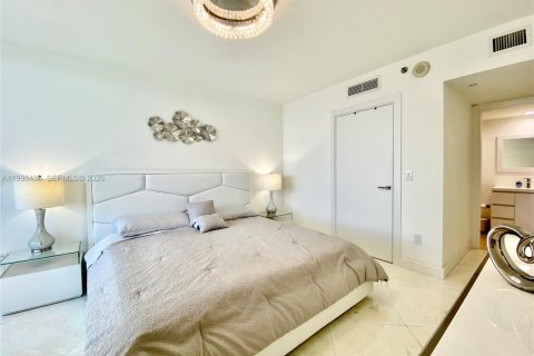 Condominio en alquiler en Hallandale Beach, Florida, 3 dormitorios, 161 m2 № 2060630 - foto 30