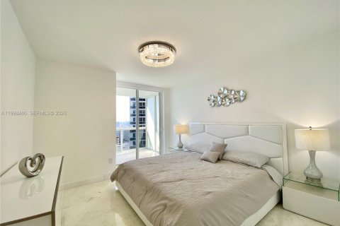 Condominio en alquiler en Hallandale Beach, Florida, 3 dormitorios, 161 m2 № 2060630 - foto 26