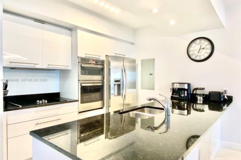 Condominio en alquiler en Hallandale Beach, Florida, 3 dormitorios, 161 m2 № 2060630 - foto 6