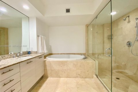 Condominio en alquiler en Hallandale Beach, Florida, 3 dormitorios, 161 m2 № 2060630 - foto 18