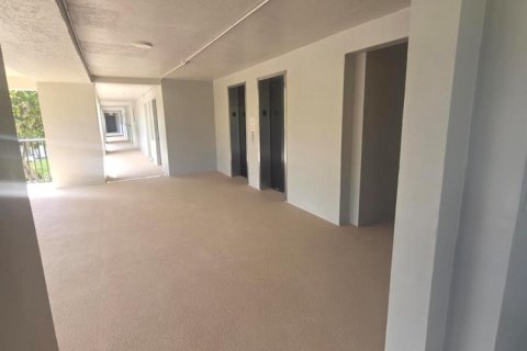 Condo in Pompano Beach, Florida, 1 bedroom  № 2401833 - photo 5