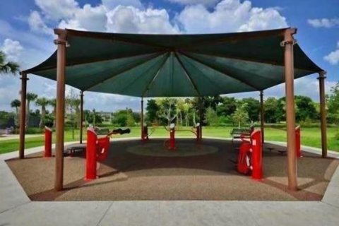 Condo in Pompano Beach, Florida, 1 bedroom  № 2401833 - photo 27