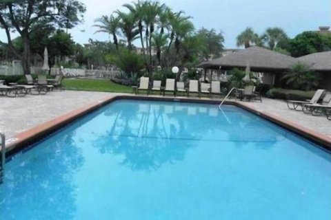 Condo in Pompano Beach, Florida, 1 bedroom  № 2401833 - photo 28