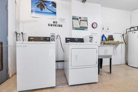 Copropriété à vendre à Lighthouse Point, Floride: 1 chambre, 62.8 m2 № 2045239 - photo 12