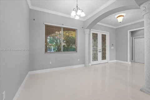 Casa en alquiler en Miami Lakes, Florida, 4 dormitorios, 227.52 m2 № 1955446 - foto 8