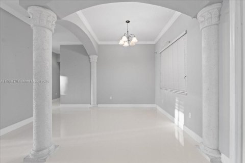 Casa en alquiler en Miami Lakes, Florida, 4 dormitorios, 227.52 m2 № 1955446 - foto 7