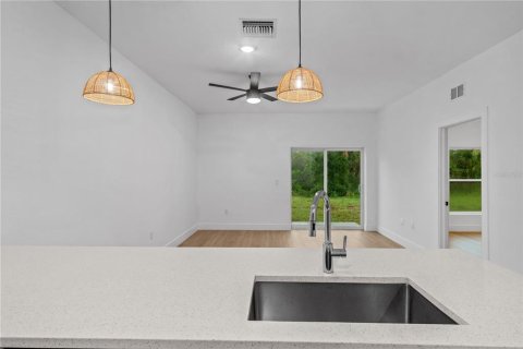 Apartamento en alquiler en Englewood, Florida, 3 dormitorios, 111.48 m2 № 1912688 - foto 9