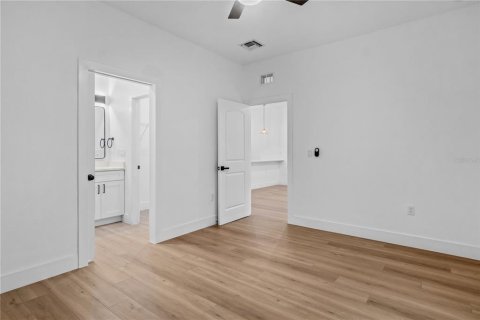 Apartamento en alquiler en Englewood, Florida, 3 dormitorios, 111.48 m2 № 1912688 - foto 12
