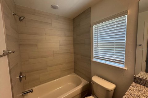 Casa en alquiler en North Port, Florida, 3 dormitorios, 139.73 m2 № 1680272 - foto 10