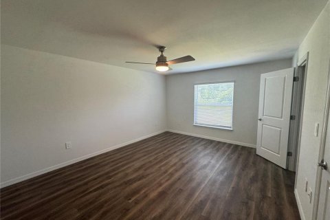 Casa en alquiler en North Port, Florida, 3 dormitorios, 139.73 m2 № 1680272 - foto 9