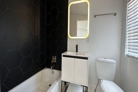 Casa en alquiler en Orlando, Florida, 2 dormitorios, 57.51 m2 № 1901474 - foto 10