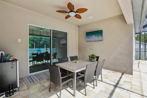 House in Spring Hill, Florida 4 bedrooms, 259.48 sq.m. № 2117049 - photo 24