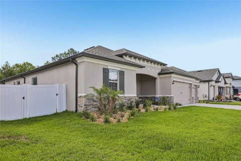 House in Spring Hill, Florida 4 bedrooms, 259.48 sq.m. № 2117049 - photo 29