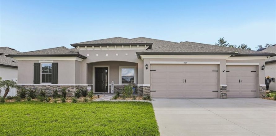 House in Spring Hill, Florida 4 bedrooms, 259.48 sq.m. № 2117049