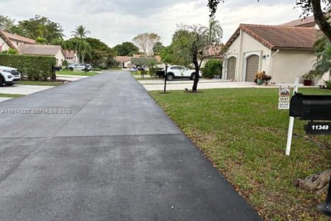 Touwnhouse à louer à Miami, Floride: 3 chambres, 138.61 m2 № 1999441 - photo 18