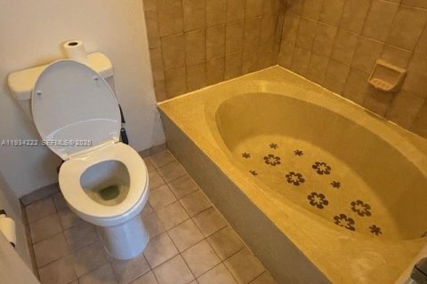 Touwnhouse à louer à Miami, Floride: 3 chambres, 138.61 m2 № 1999441 - photo 19