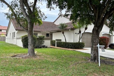 Touwnhouse à louer à Miami, Floride: 3 chambres, 138.61 m2 № 1999441 - photo 2