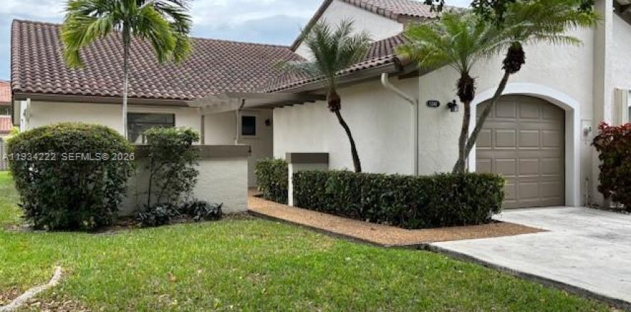 Touwnhouse à Miami, Floride 3 chambres, 138.61 m2 № 1999441