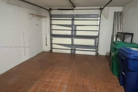 Touwnhouse à louer à Miami, Floride: 3 chambres, 138.61 m2 № 1999441 - photo 7