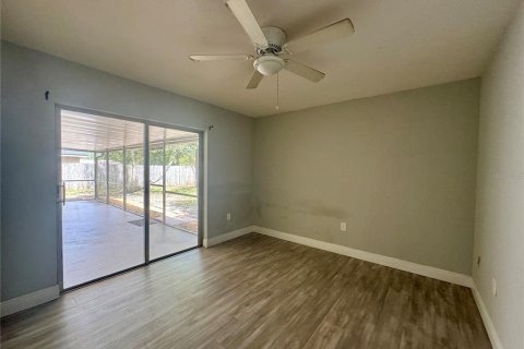 Casa en venta en Orlando, Florida, 4 dormitorios, 176.89 m2 № 1851545 - foto 18