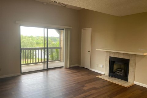 Condominio en alquiler en Altamonte Springs, Florida, 1 dormitorio, 59.83 m2 № 1877074 - foto 4