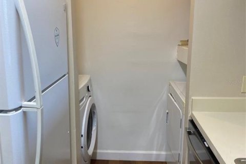 Condominio en alquiler en Altamonte Springs, Florida, 1 dormitorio, 59.83 m2 № 1877074 - foto 6