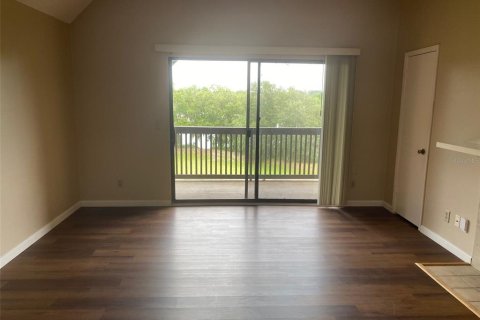 Condominio en alquiler en Altamonte Springs, Florida, 1 dormitorio, 59.83 m2 № 1877074 - foto 3