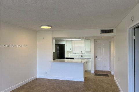 Condo in Boca Raton, Florida, 1 bedroom  № 2038566 - photo 3