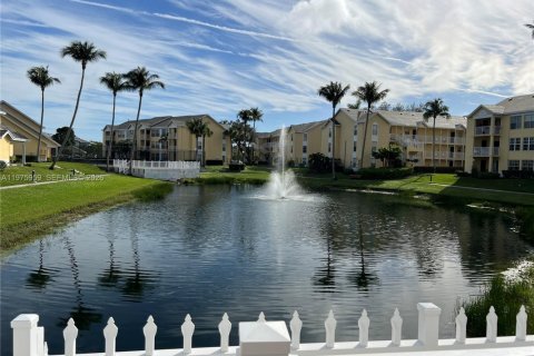 Condo in Boca Raton, Florida, 1 bedroom  № 2038566 - photo 12