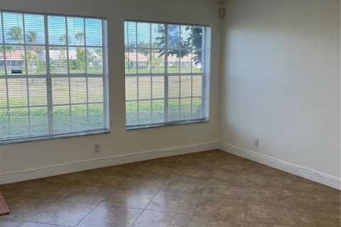 Condo in Boca Raton, Florida, 1 bedroom  № 2038566 - photo 4