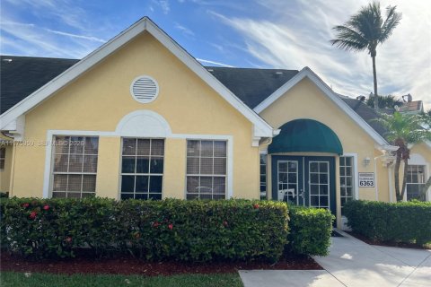 Condo in Boca Raton, Florida, 1 bedroom  № 2038566 - photo 10