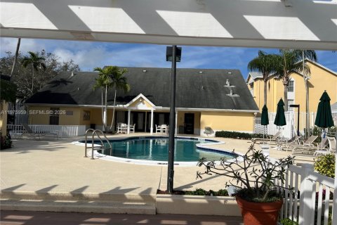 Condo in Boca Raton, Florida, 1 bedroom  № 2038566 - photo 13