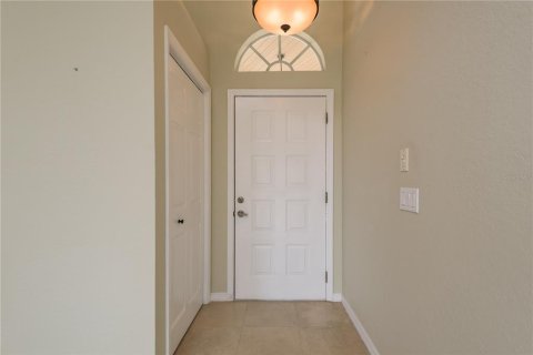 Villa ou maison à vendre à Weeki Wachee, Floride: 2 chambres, 131.55 m2 № 1845208 - photo 4