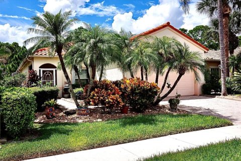 House in Port St. Lucie, Florida 3 bedrooms, 153.29 sq.m. № 2380158