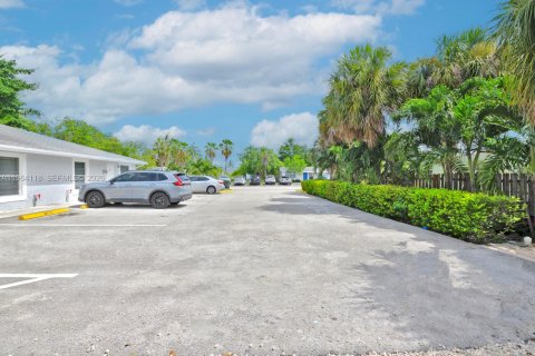 House in Oakland Park, Florida 2 bedrooms, 82.78 sq.m. № 2026558 - photo 17